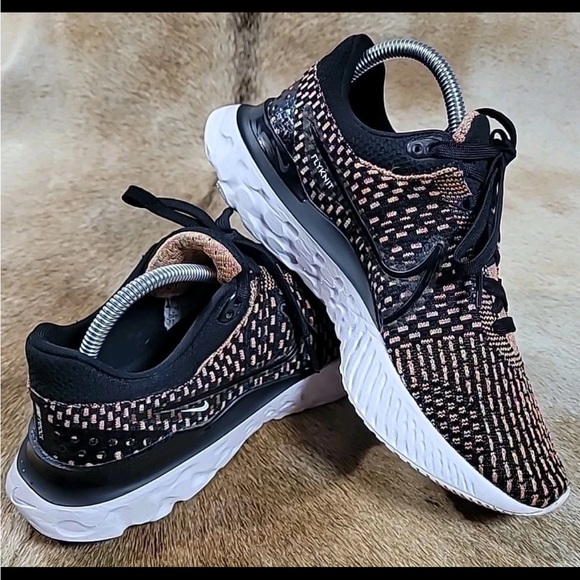 Nike React Infinity Run FK 3 Black Multi White Women Running Sz 9 DD3024-002 - Picture 1 of 10